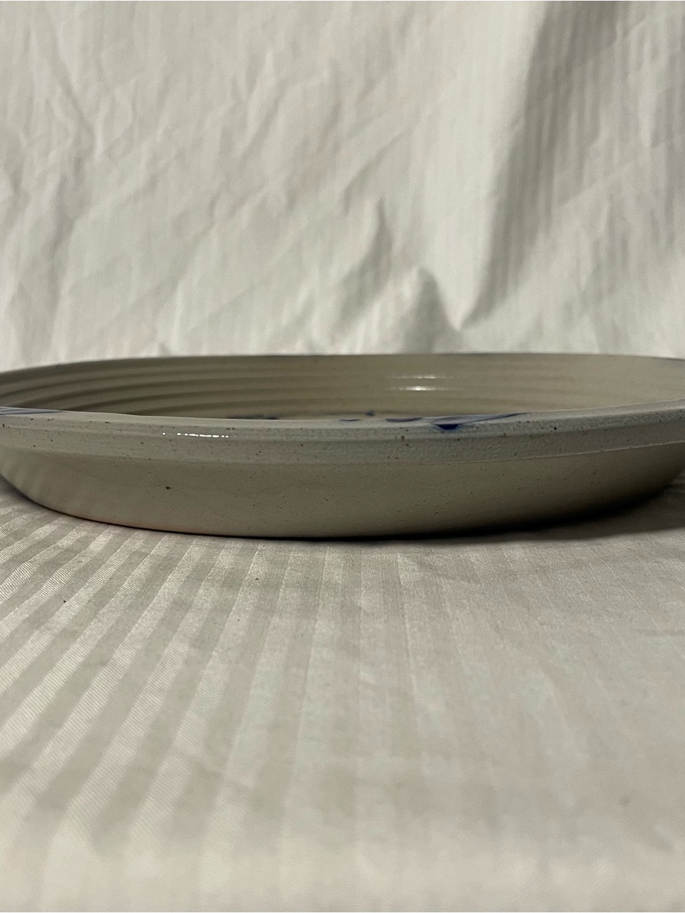 Hand-Painted Blue Floral Ceramic Bowl/ pie plate. Eldreth pottery from 2000 - Picture 2 of 6